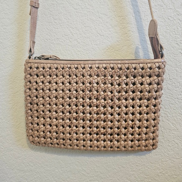 Tan Woven 100% Genuine Leather Crossbody Bag Adjustable Neutral Minimalist Boho - Picture 2 of 7
